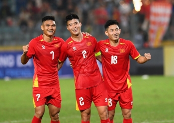 Thắng Bangladesh, tuyển Việt Nam chạy đà hoàn hảo cho trận gặp Malaysia