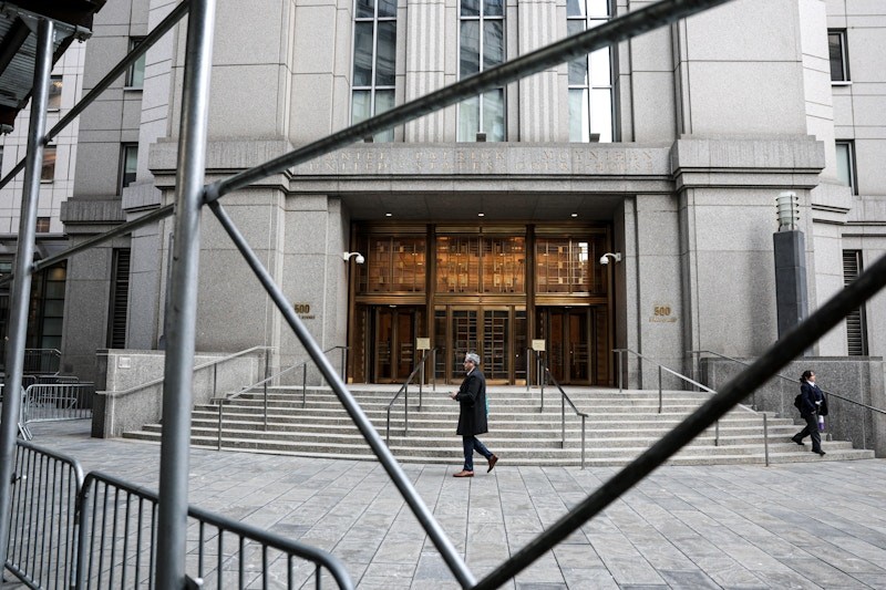 Tòa án Liên bang Daniel Patrick Moynihan tại thành phố New York ngày 25/3. Ảnh: Reuters Tòa án Liên bang Daniel Patrick Moynihan tại thành phố New York ngày 25/3. Ảnh: Reuters