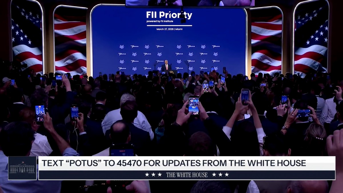 Quang cảnh phòng hội nghị ở khách sạn Faena khi ông Trump phát biểu. Ảnh chụp màn hình. Quang cảnh phòng hội nghị ở khách sạn Faena khi ông Trump phát biểu. Ảnh chụp màn hình.