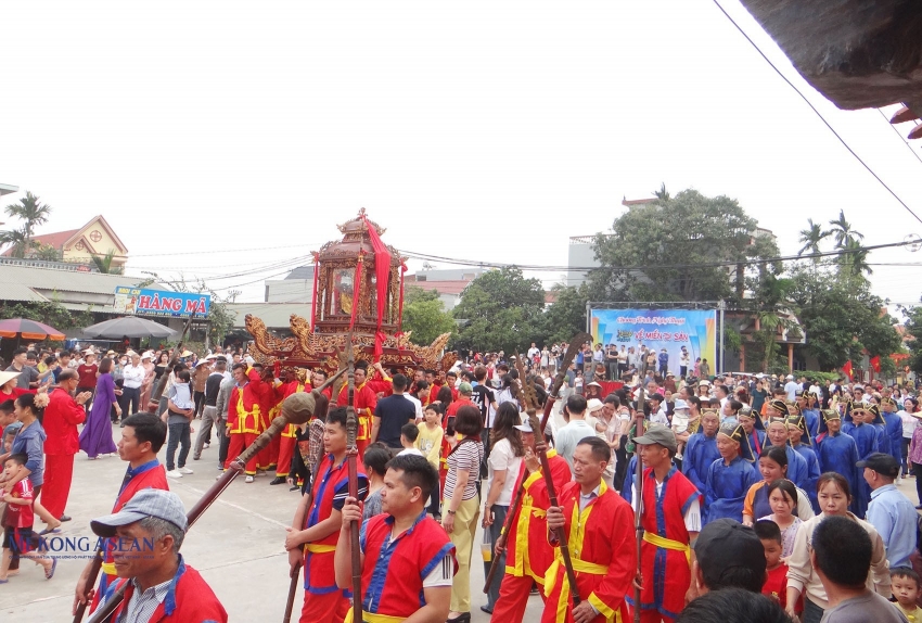 Khai mạc lễ hội truyền thống đình Trịnh Xuyên xã Vĩnh Lại