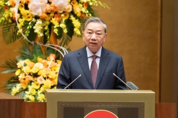 'Mỗi đại biểu trúng cử phải luôn ghi nhớ phía sau mình là niềm tin, kỳ vọng'