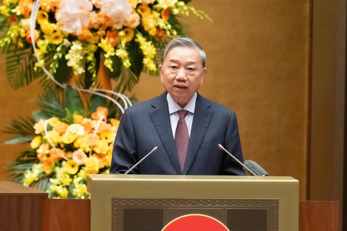 'Mỗi đại biểu trúng cử phải luôn ghi nhớ phía sau mình là niềm tin, kỳ vọng'