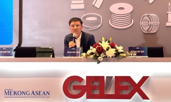 Ông Nguyễn Trọng Hiền chia sẻ với cổ đông về việc rời ghế Chủ tịch Gelex