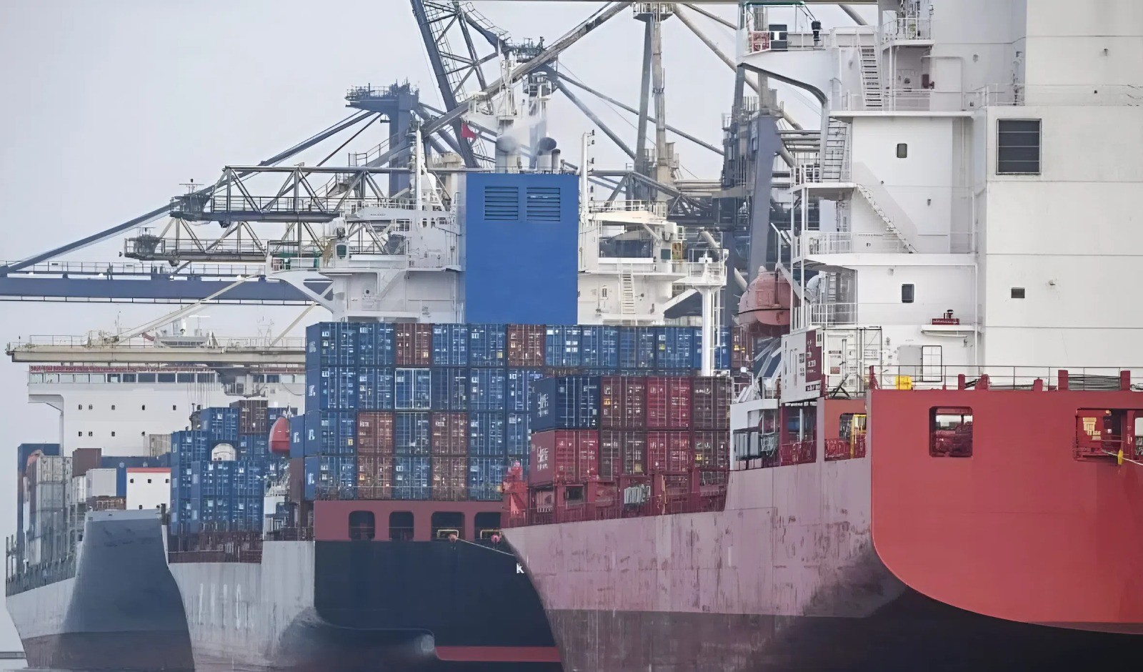 Indonesia nối dài chuỗi thặng dư thương mại trong gần 6 năm