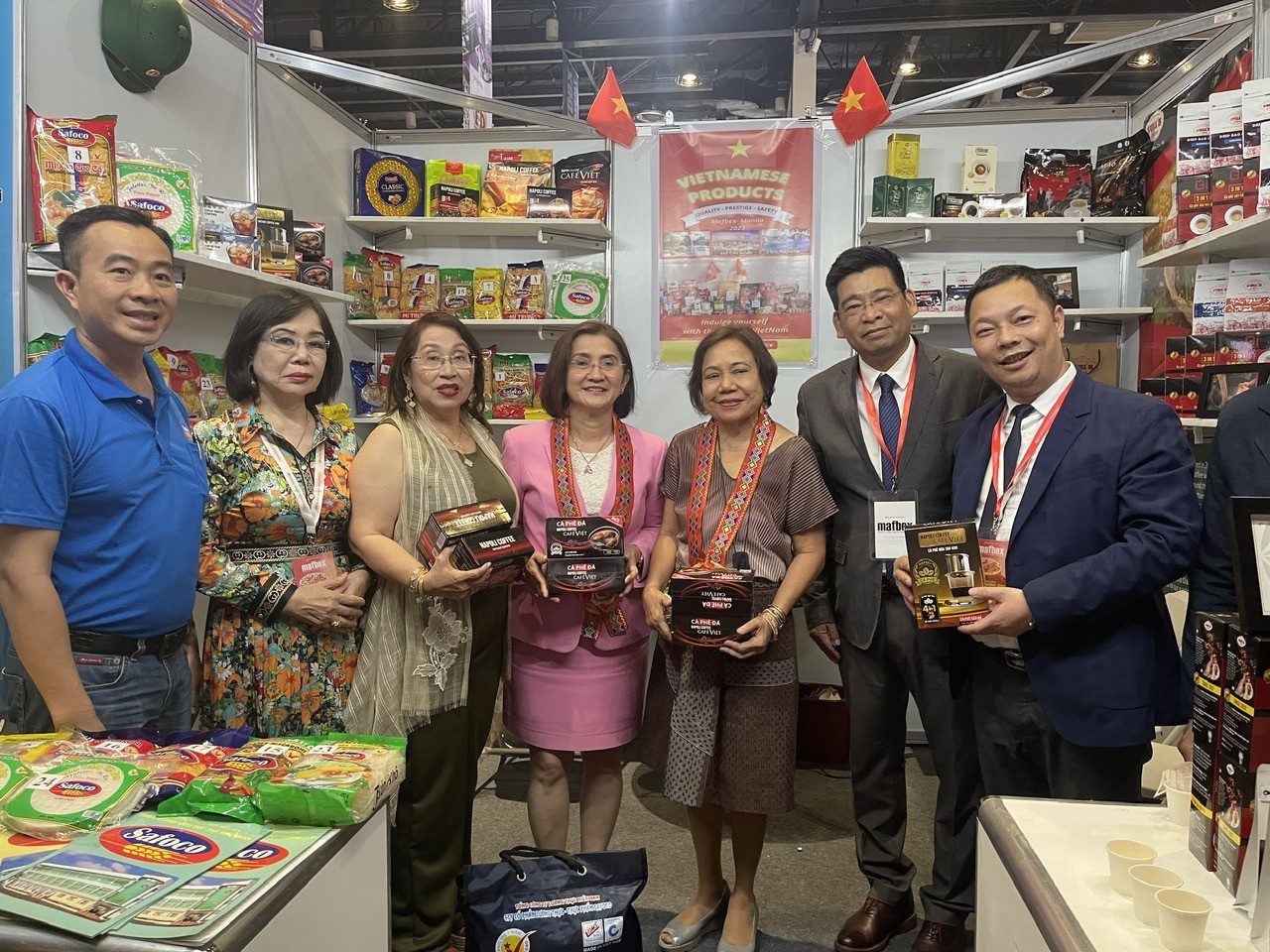 Gắn kết nguồn lực người Việt ở nước ngoài để phát triển thương hiệu