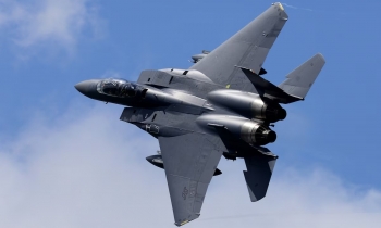 Mỹ giải cứu được phi công F-15 bị bắn rơi tại Iran