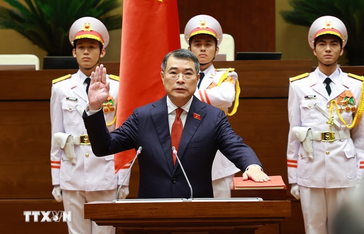 Bạn bè quốc tế chúc mừng các vị lãnh đạo chủ chốt của Việt Nam