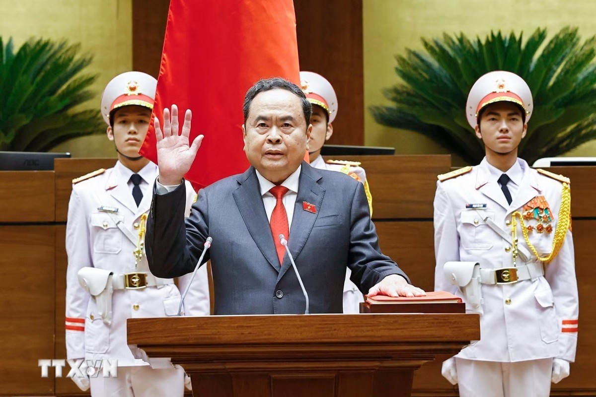 Bạn bè quốc tế chúc mừng các vị lãnh đạo chủ chốt của Việt Nam