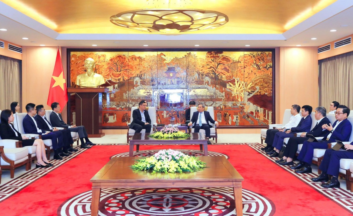 Quang cảnh buổi làm việc ngày 7/4. Ảnh: CTTĐT UBND TP Hà Nội