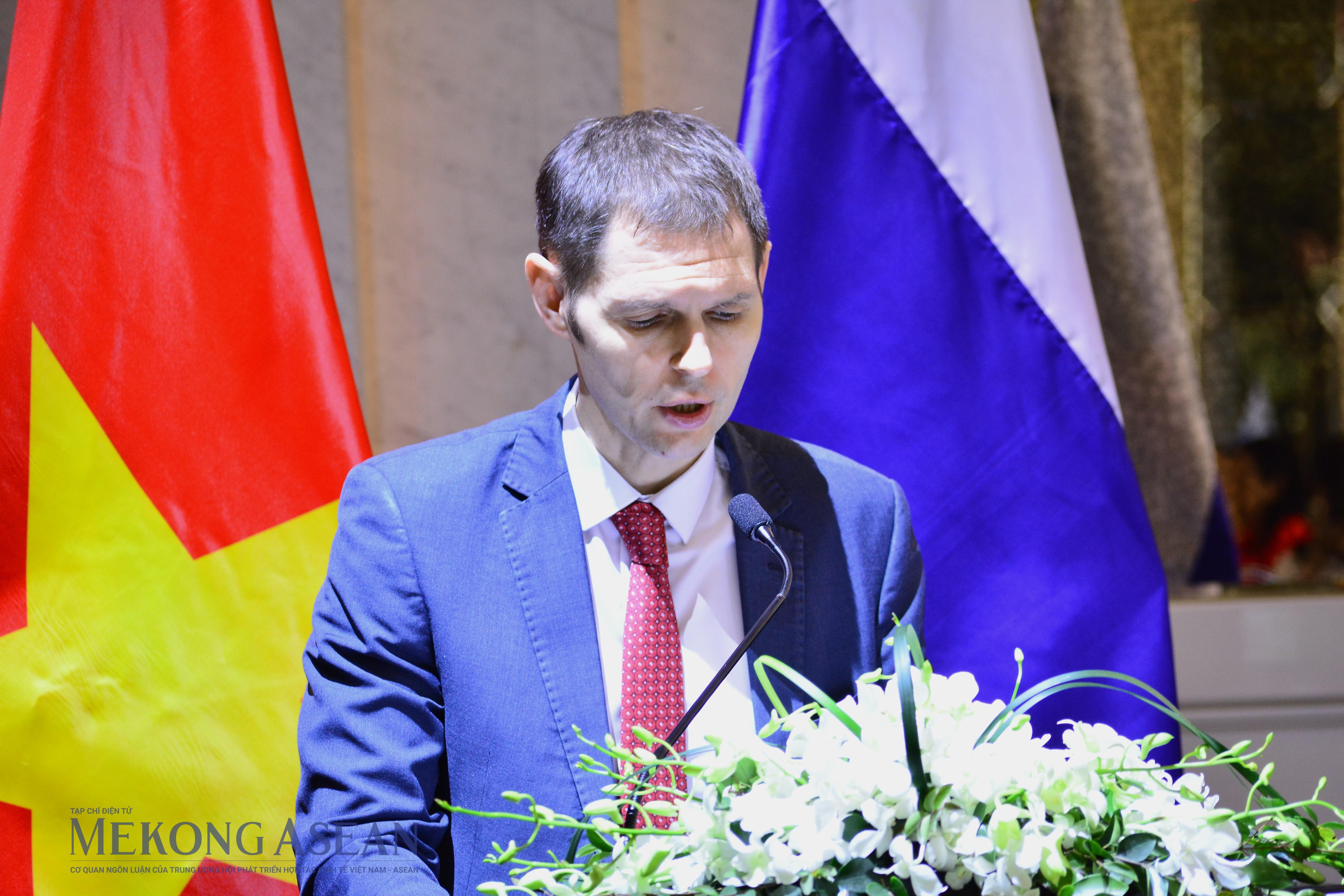 Doanh nghiệp Việt - tỉnh Sverdlovsk (Nga) muốn mở rộng hợp tác công nghiệp