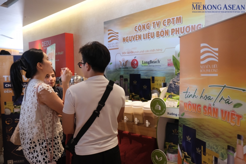 Doanh thu toàn ngành F&B trong năm 2025 đạt hơn 726.500 tỷ đồng, tăng 5,5% so với năm 2024. Ảnh: Hà Anh/Mekong ASEAN.