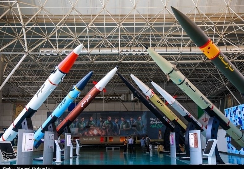 Mỹ áp thuế 50% với những nước cung cấp vũ khí cho Iran