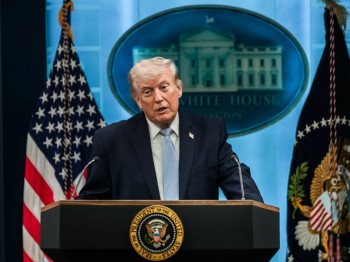 Ông Trump cảnh báo nối lại hành động quân sự với Iran