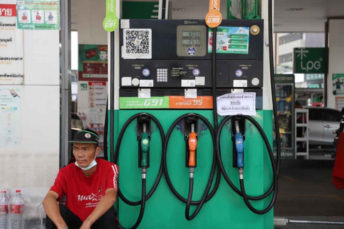 Trạm xăng ở tỉnh Samut Prakan. Ảnh: Bangkok Post