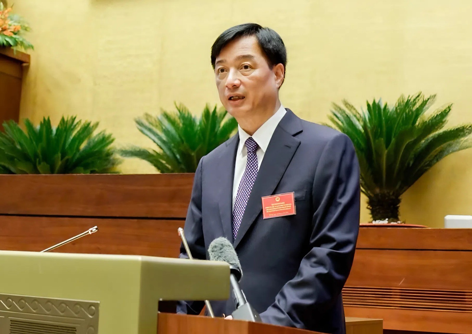 Đồng chí Nguyễn Duy Ngọc, Ủy viên Bộ Chính trị, Bí thư Trung ương Đảng, Trưởng Ban Tổ chức Trung ương trình bày Chuyên đề Quy định thi hành Điều lệ Đảng - Ảnh: VGP/Nhật Bắc Đồng chí Nguyễn Duy Ngọc, Ủy viên Bộ Chính trị, Bí thư Trung ương Đảng, Trưởng Ban Tổ chức Trung ương trình bày Chuyên đề Quy định thi hành Điều lệ Đảng - Ảnh: VGP/Nhật Bắc