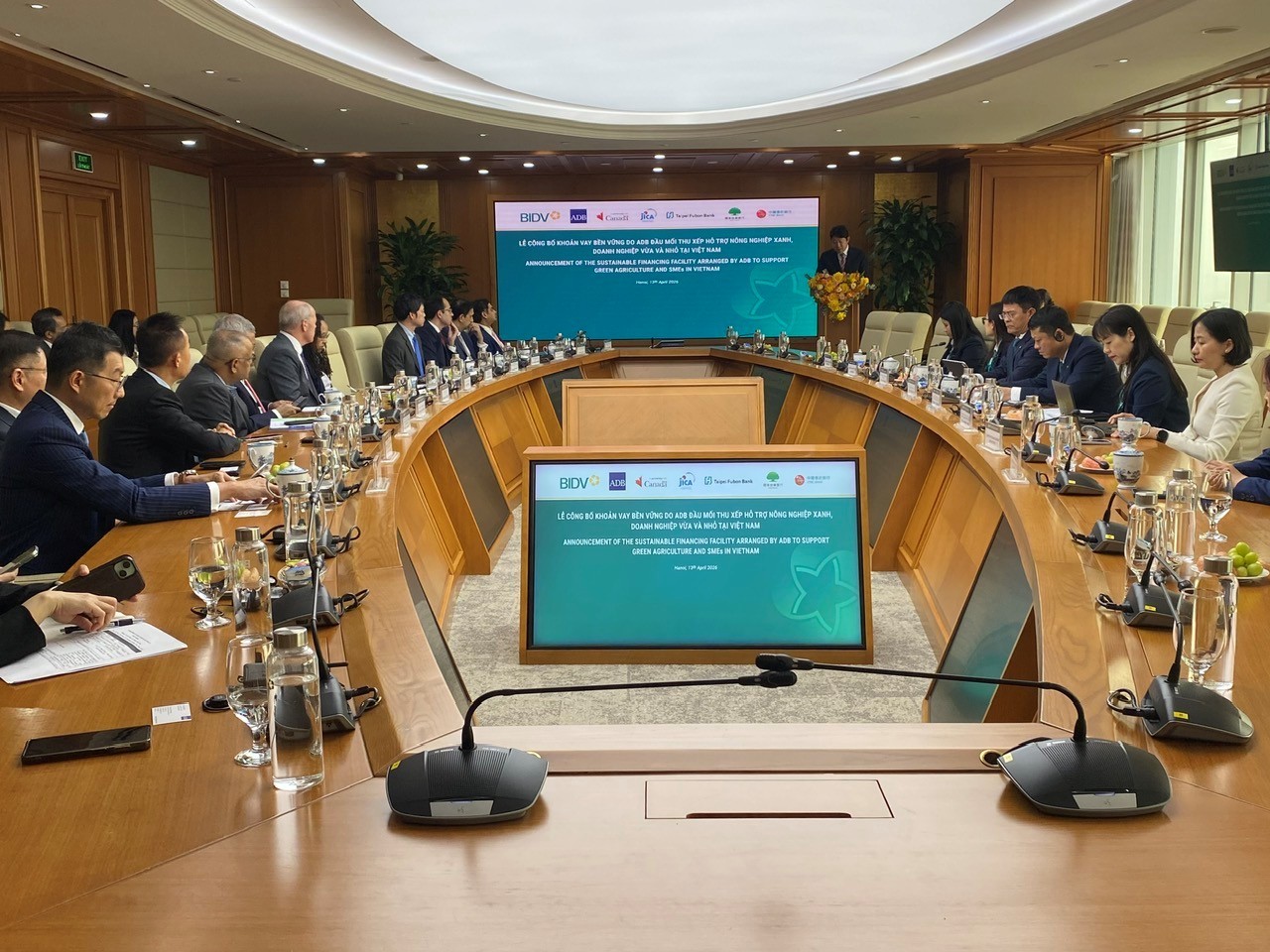 JICA và BIDV giải ngân 50 triệu USD hỗ trợ doanh nghiệp nhỏ và siêu nhỏ JICA và BIDV giải ngân 50 triệu USD hỗ trợ doanh nghiệp nhỏ và siêu nhỏ