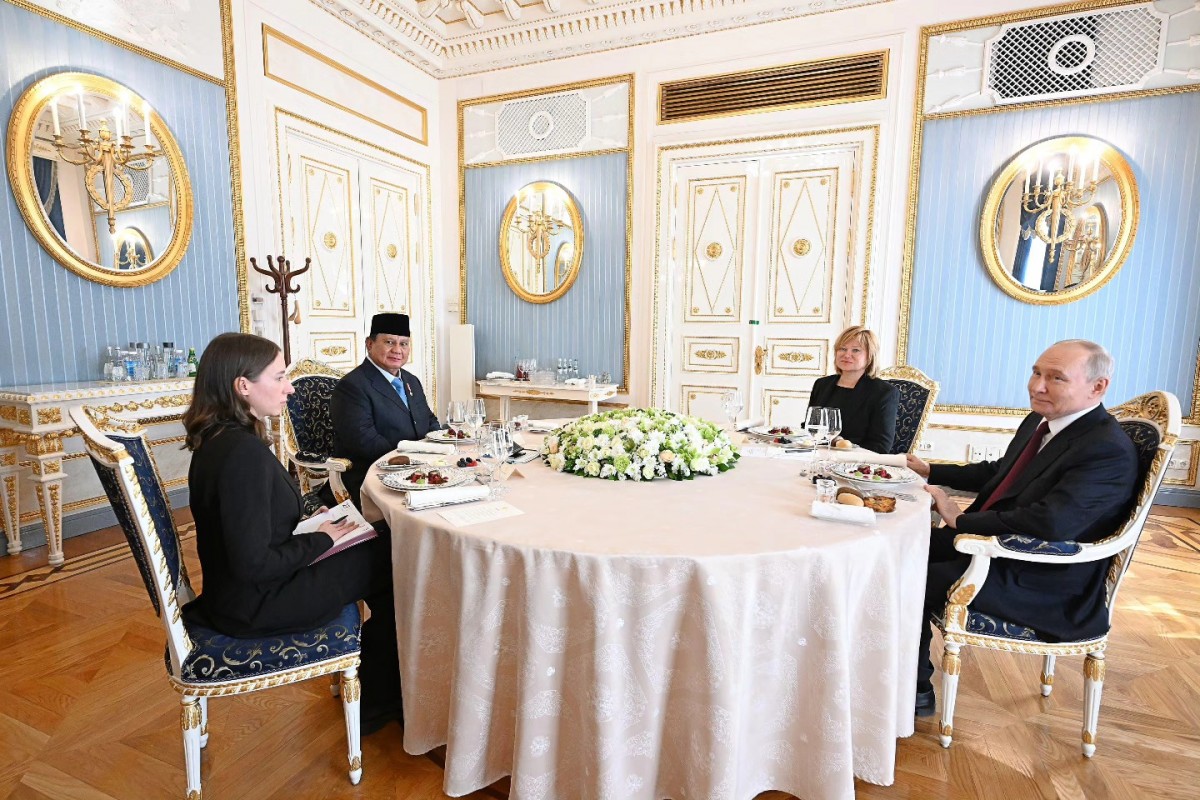 Hai nhà lãnh đạo dùng bữa trưa sau khi kết thúc hội đàm. Ảnh: Văn phòng Nội các Indonesia