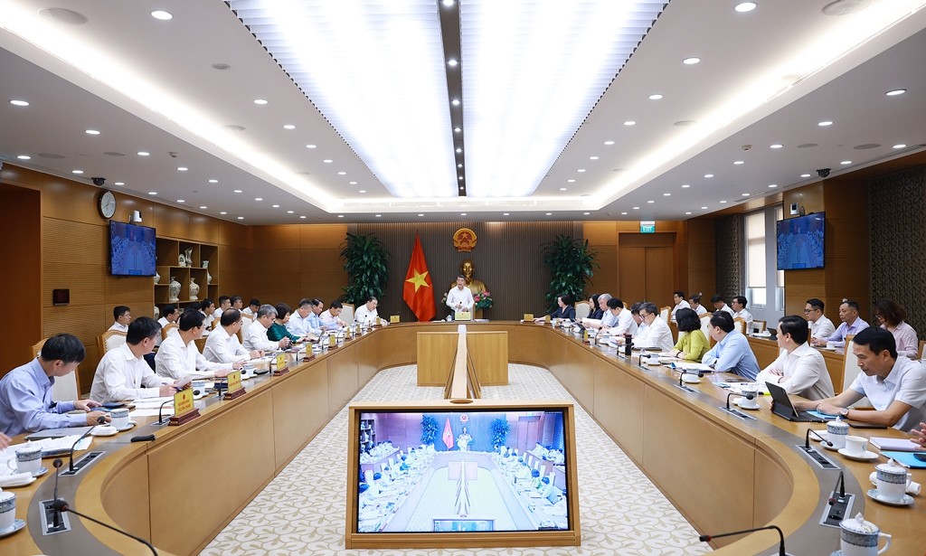 Thủ tướng Chính phủ Lê Minh Hưng chủ trì cuộc làm việc với Bộ Y tế về tình hình triển khai các nhiệm vụ được giao của Bộ Y tế - Ảnh: VGP/Nhật Bắc