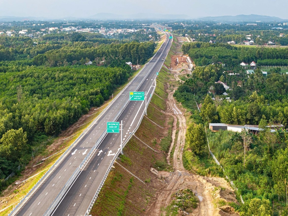 Đề xuất bổ sung 3 tuyến cao tốc vào quy hoạch mạng lưới đường bộ