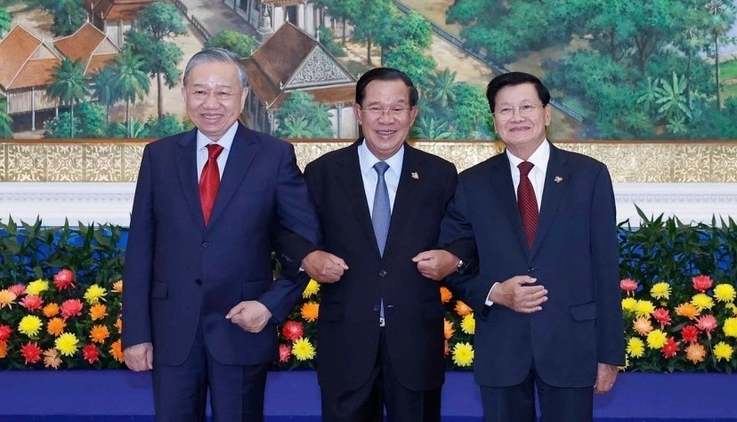 Các vị lãnh đạo Việt Nam chúc mừng Tết cổ truyền của Lào và Campuchia