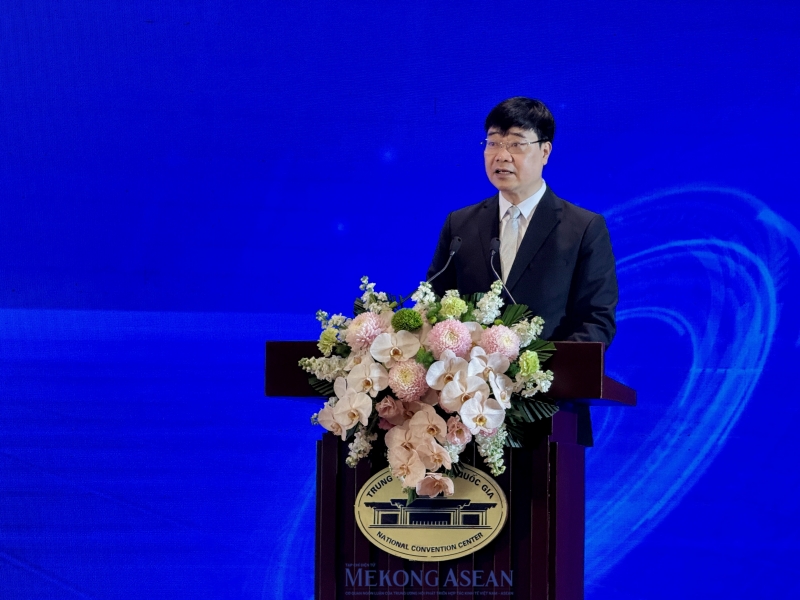 , TS. Nguyễn Hồng Quân, Phó Cục trưởng Cục An ninh mạng và phòng, chống tội phạm sử dụng công nghệ cao phát biểu tại diễn đàn “Tương lai số an toàn cho doanh nghiệp vừa và nhỏ”. Ảnh: Hà Anh/Mekong ASEAN.