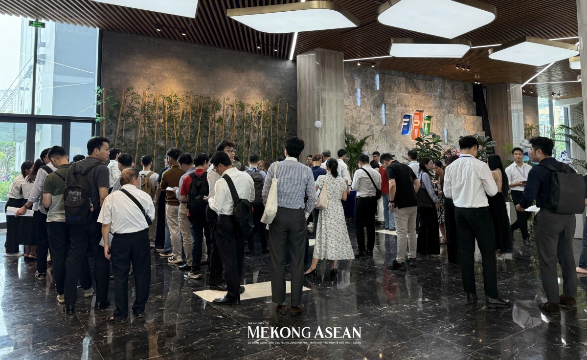 Hơn 2.700 cổ đông tham dự ĐHĐCĐ FPT năm 2026