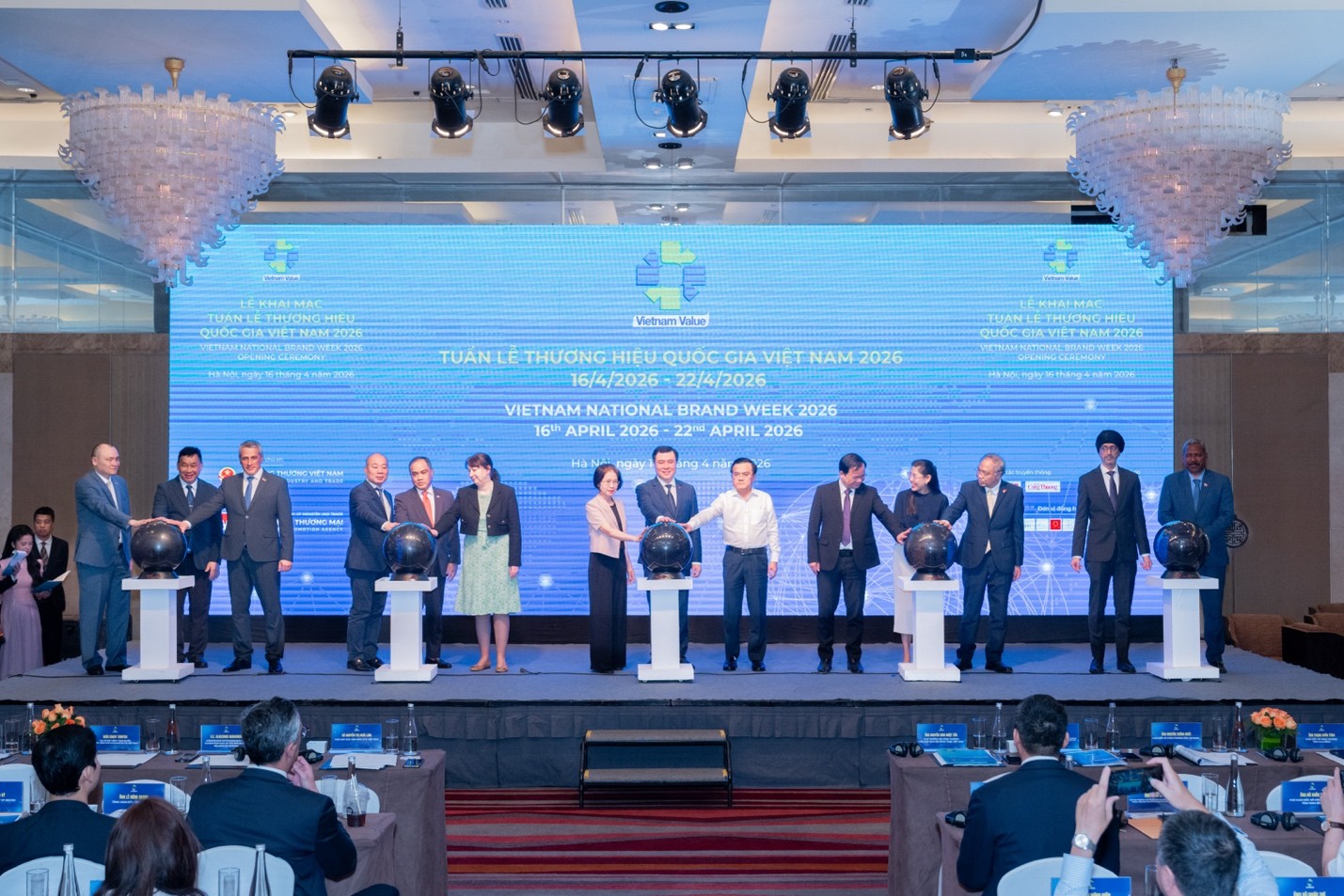 Định vị lại Thương hiệu Quốc gia: Thoát mác gia công, hướng tới Top 25 toàn cầu