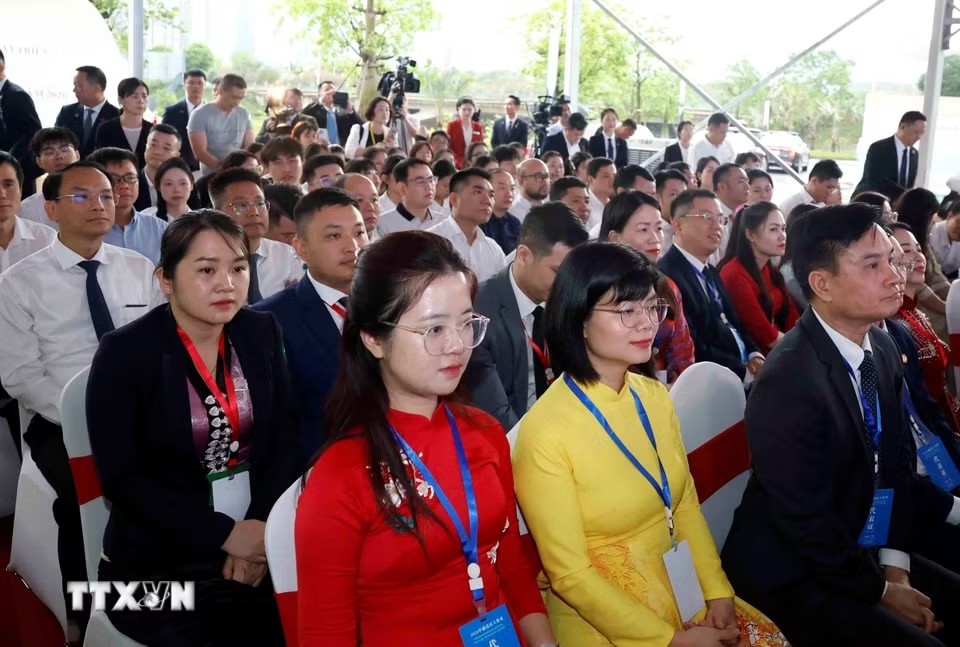 Cùng nhau tạo nên những chương mới rạng rỡ cho quan hệ Việt – Trung