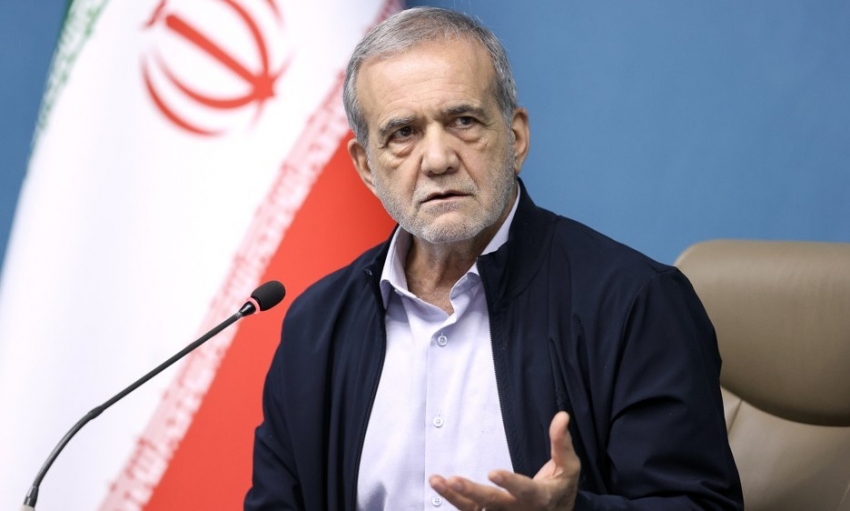 Tổng thống Iran bác bỏ việc Mỹ tước quyền hạt nhân của Tehran