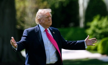 Ông Trump tuyên bố Iran ‘sẽ đàm phán’, Tehran cảnh báo ‘tung quân bài mới’