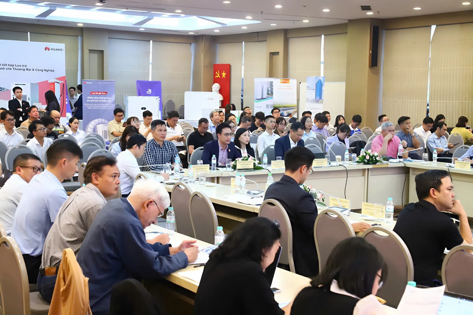 Khơi thông mạch điện xanh: Gỡ rào cản DPPA và lưu trữ năng lượng cho doanh nghiệp