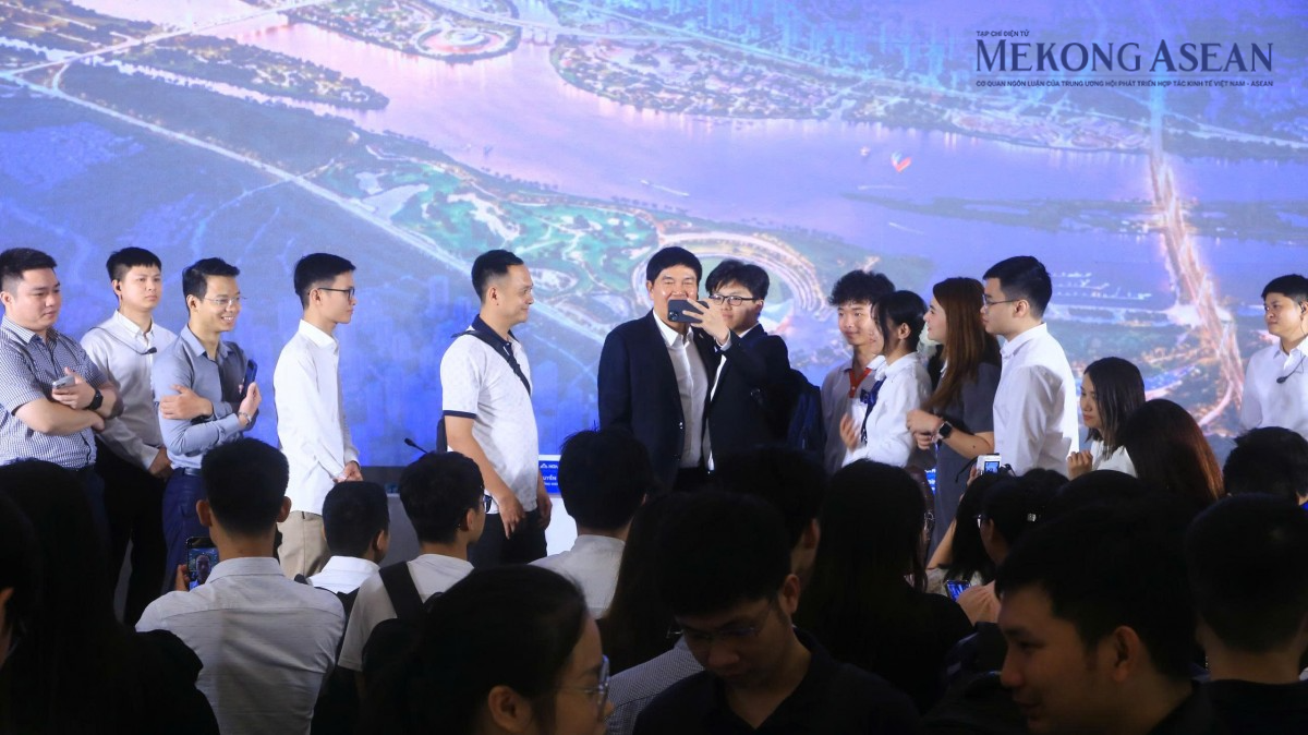 Những phát ngôn ấn tượng của tỷ phú Trần Đình Long tại ĐHĐCĐ Hoà Phát