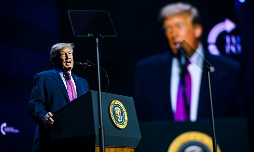 Ông Trump nói Iran đóng Eo biển Hormuz vì muốn giữ thể diện