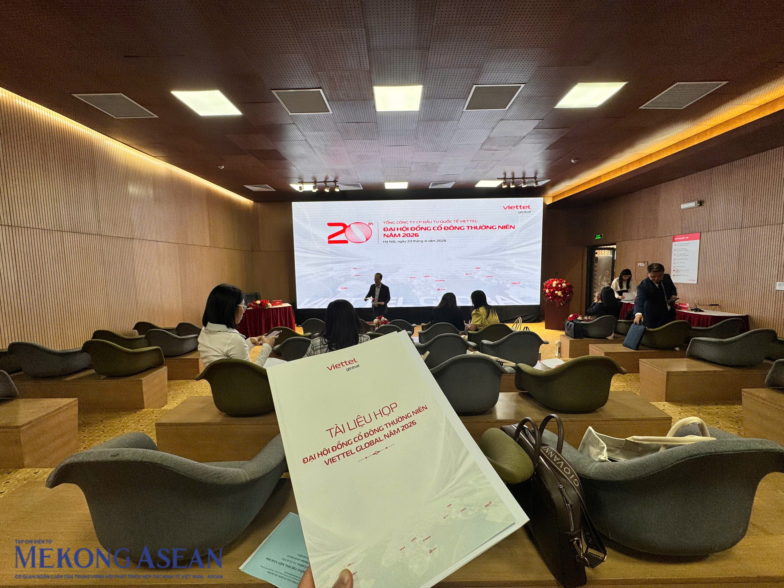 ĐHĐCĐ Viettel Global: Lợi nhuận đi lùi dù doanh thu kỷ lục, chia cổ tức 33%