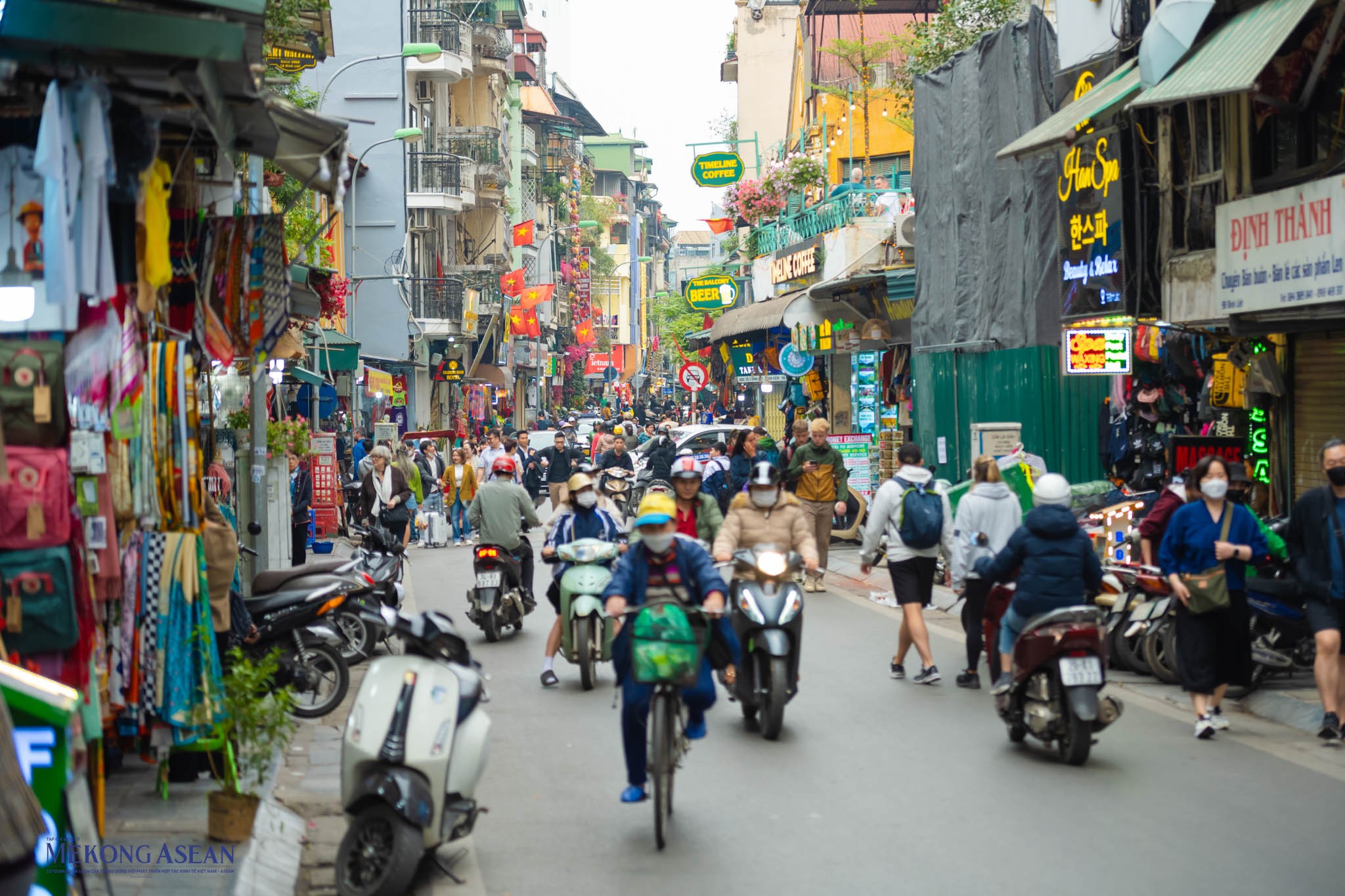 Hà Nội dự kiến cấm xe máy xăng theo giờ tại phường Hoàn Kiếm từ 1/7