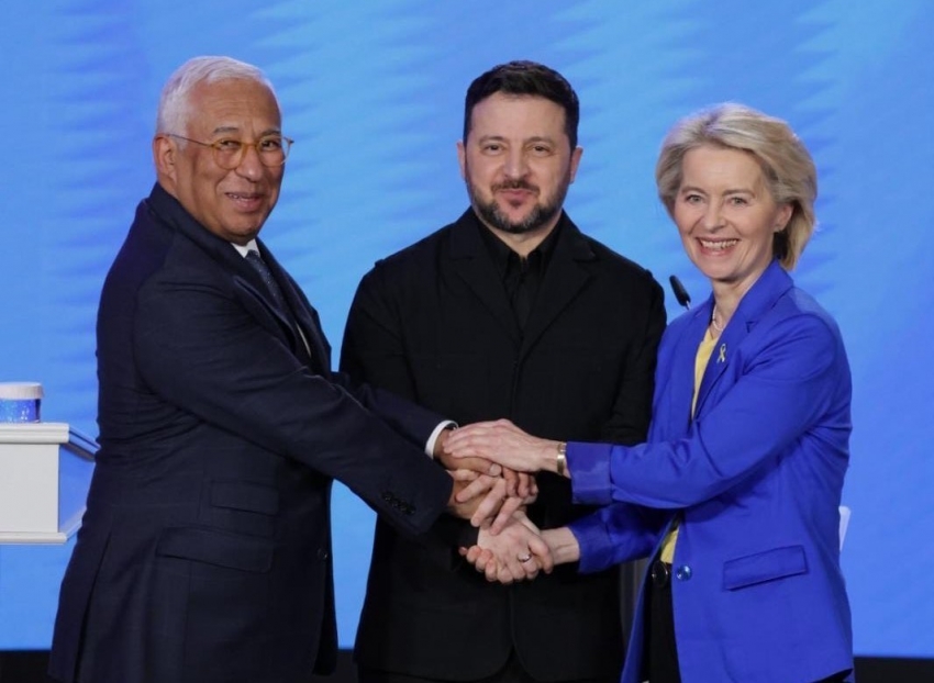 Ông Zelensky lên tiếng sau khi châu Âu duyệt khoản vay 90 tỷ Euro