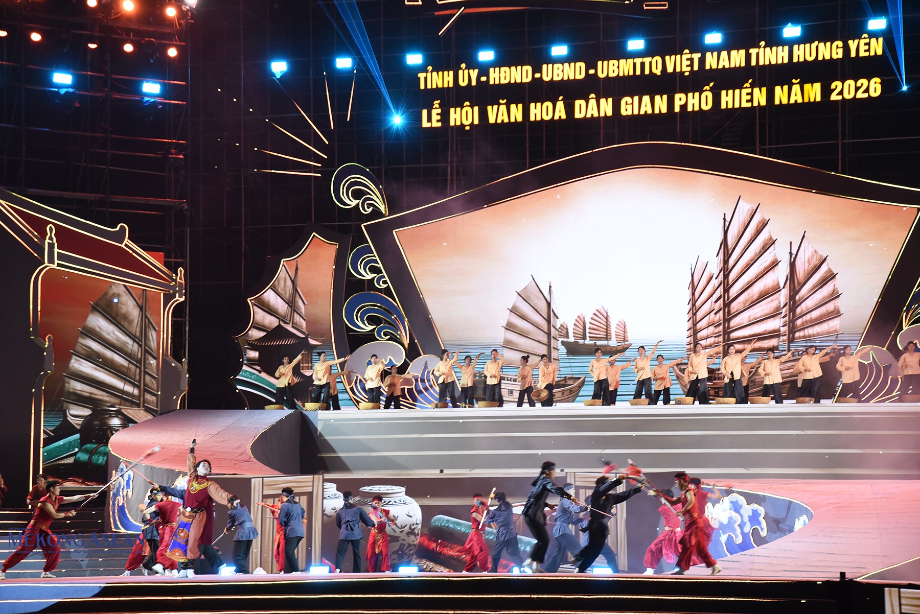 Các tiết mục tái hiện lại cảnh Phố Hiến - Hưng Yên xưa và nay. Ảnh: Mekong ASEAN.