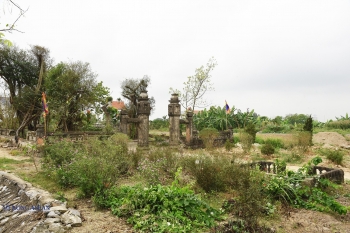 Đến thăm Từ chỉ Vũ Hồng Lượng trong quần thể di tích Phù Ủng, Hưng Yên