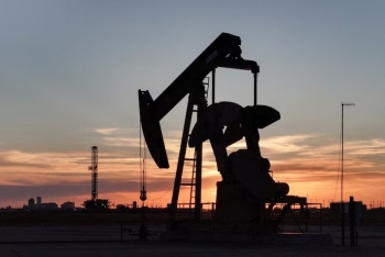 Mỹ - Iran bế tắc đàm phán, giá dầu tăng vượt mốc 100 USD/thùng