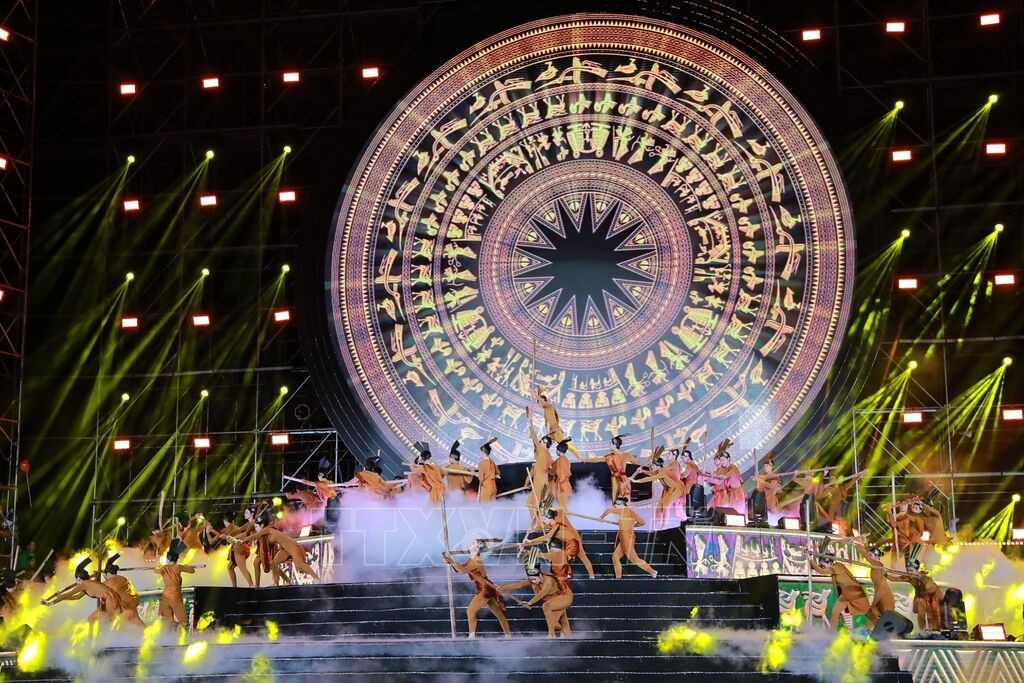 Hơn 40.000 khán giả dự đêm nhạc 