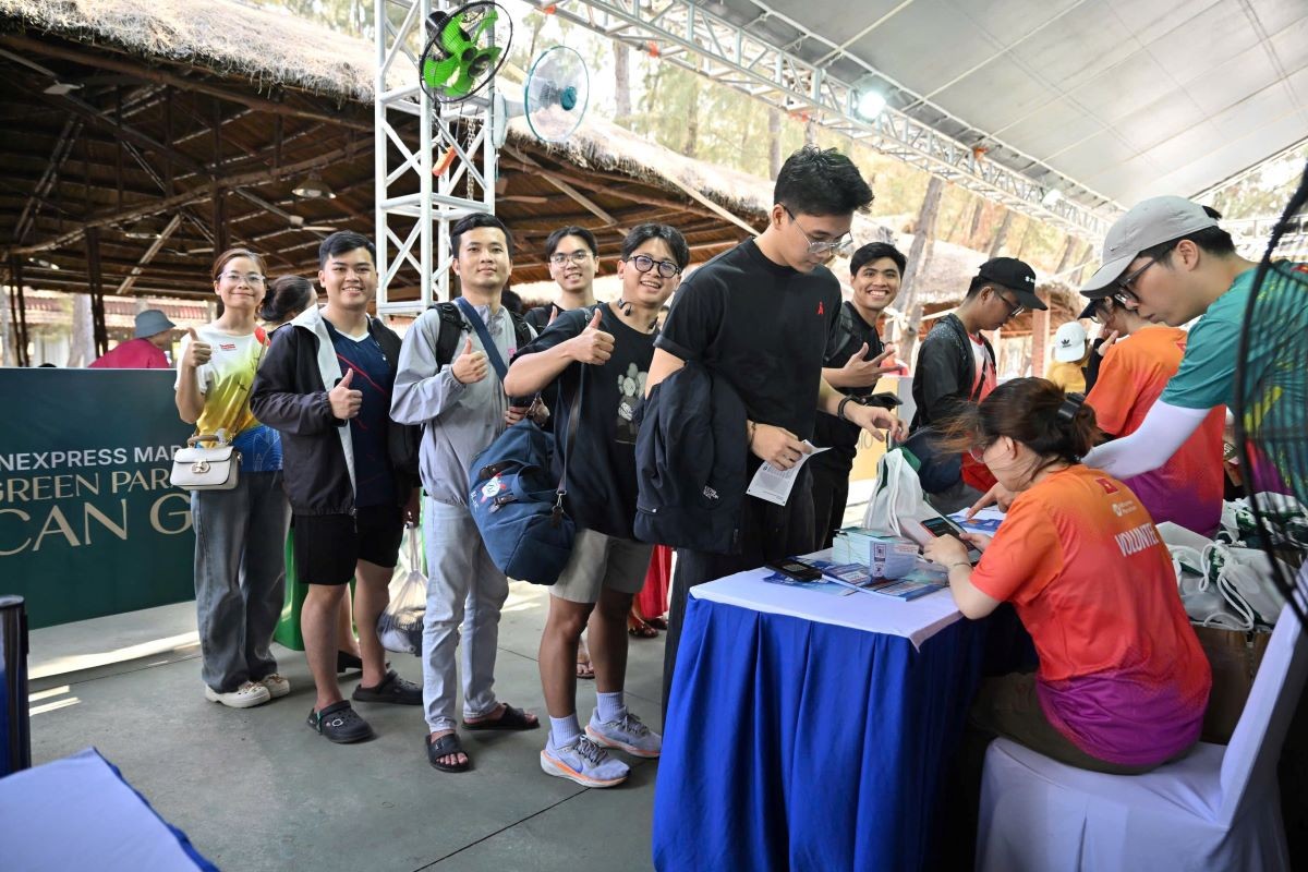 Trước giờ khai mạc VnExpress Marathon: Runner nói gì về Vinhomes Green Paradise?