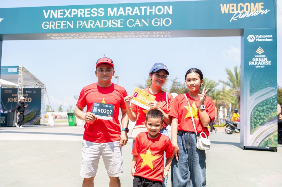 Trước giờ khai mạc VnExpress Marathon: Runner nói gì về Vinhomes Green Paradise?