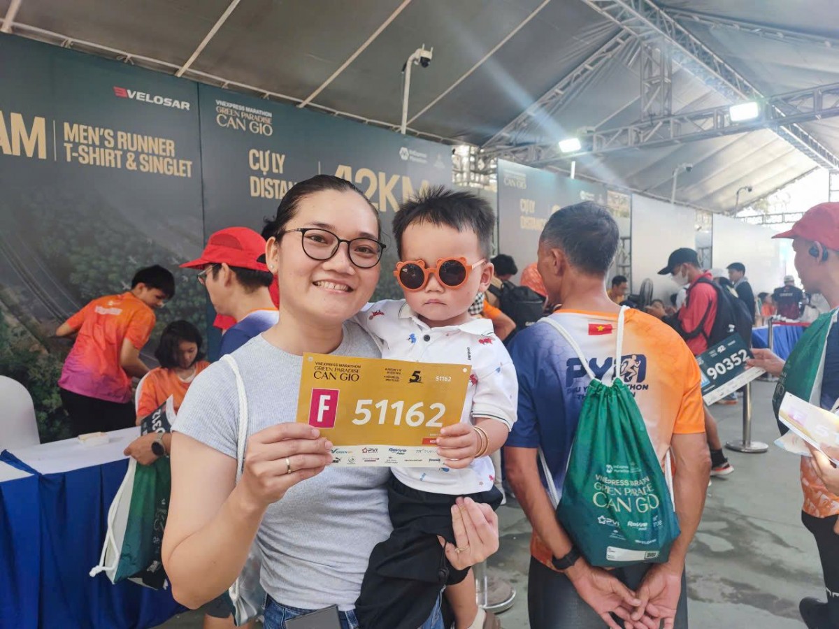 Trước giờ khai mạc VnExpress Marathon: Runner nói gì về Vinhomes Green Paradise?
