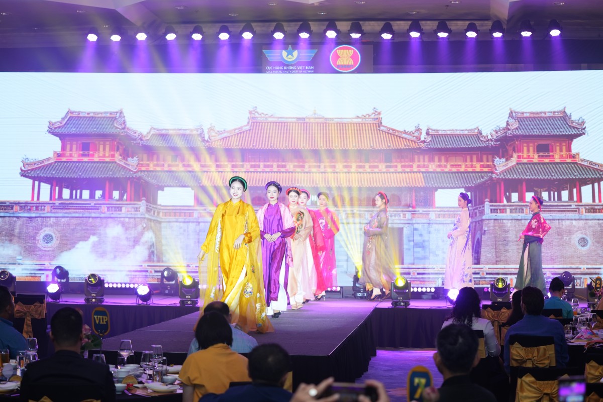 Hàng không ASEAN giữ đà tăng trưởng giữa áp lực chi phí và rủi ro