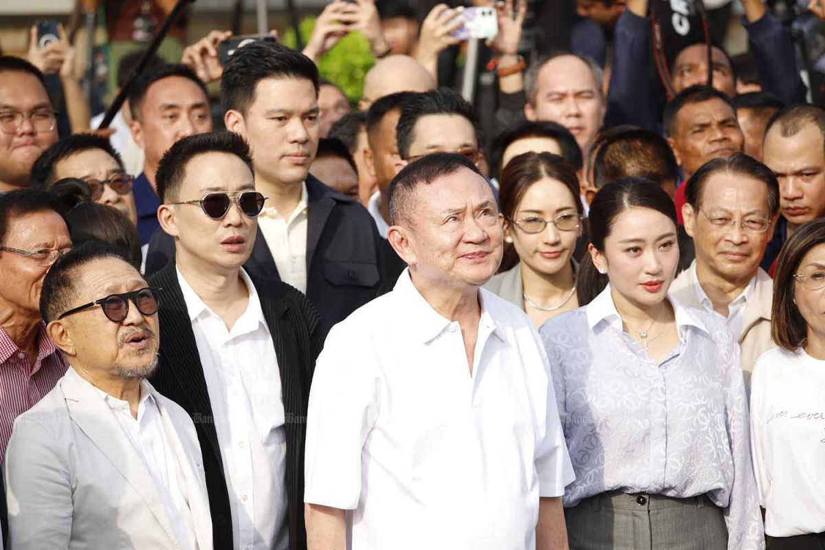 Cựu Thủ tướng Thái Lan Thaksin ra tù trước thời hạn