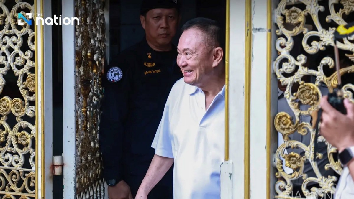 Cựu Thủ tướng Thái Lan Thaksin ra tù trước thời hạn