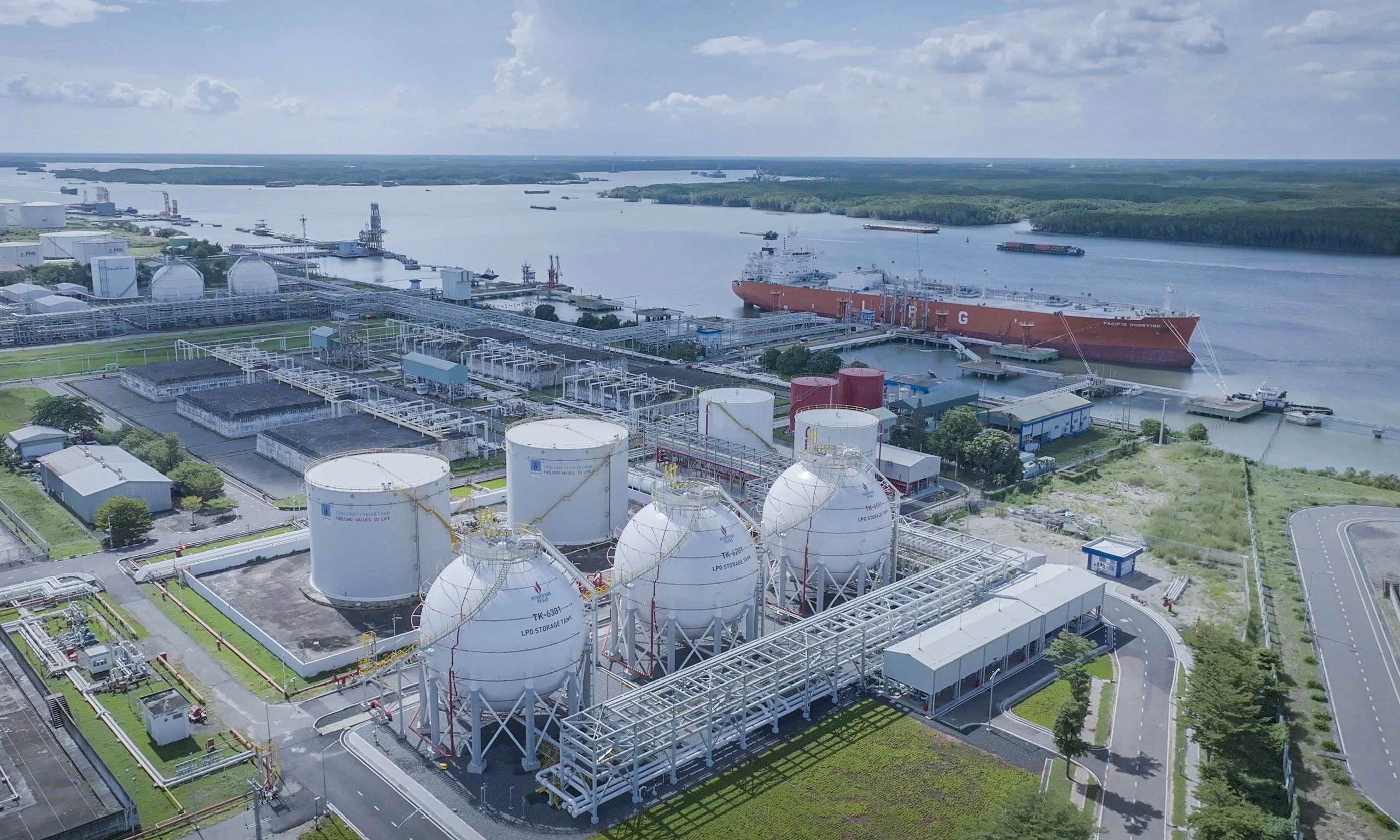 (Hình 2: Hạ tầng kho lạnh LPG Thị Vải góp phần nâng cao năng lực lưu trữ và điều phối của PV GAS)