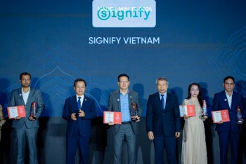 Signify Việt Nam tiên phong trong giải pháp chiếu sáng bền vững và tiết kiệm năng lượng
