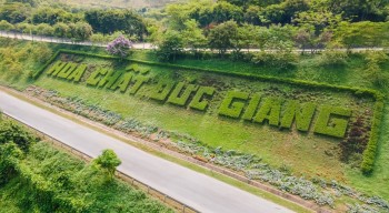 Hóa chất Đức Giang nêu lộ trình khắc phục cổ phiếu bị kiểm soát