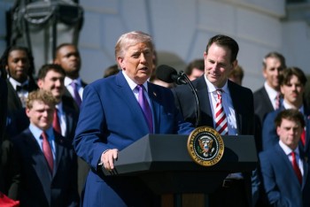 Ông Trump cảnh báo ‘đồng hồ đang điểm’ với Iran